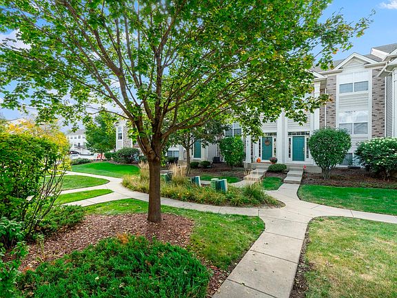 3rd image of 833 Summit Creek Dr #833