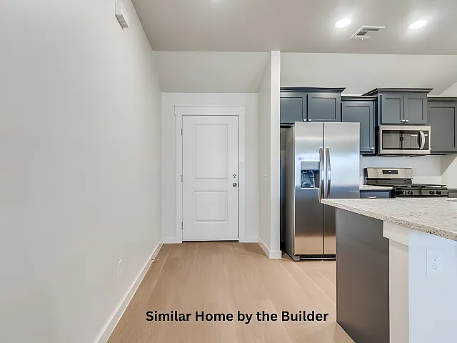1616 Highland Loop — Photo 18