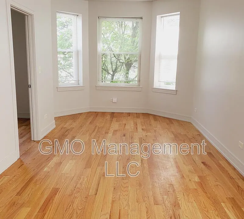 4048 W Lexington St #2