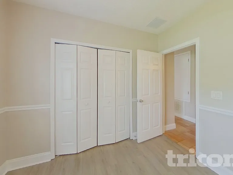 1141 Doncaster Ct — Photo 12
