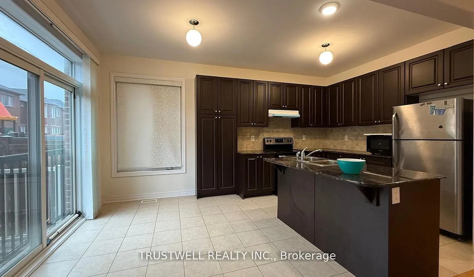 3 bed, $3,400 — Photo 3