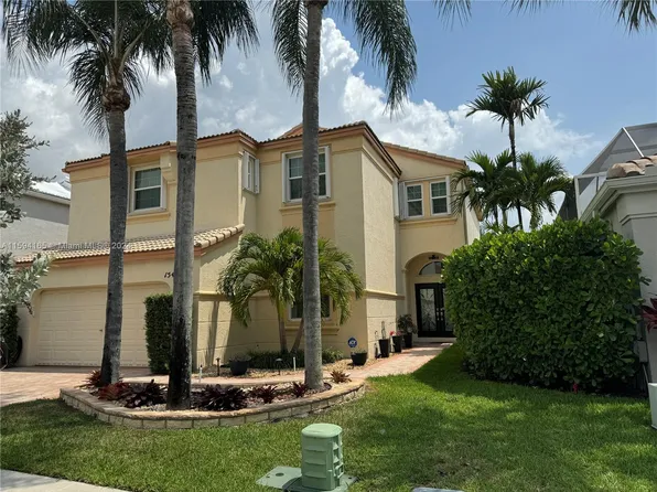 1545 NW 159th Ave, Pembroke Pines, FL 33028