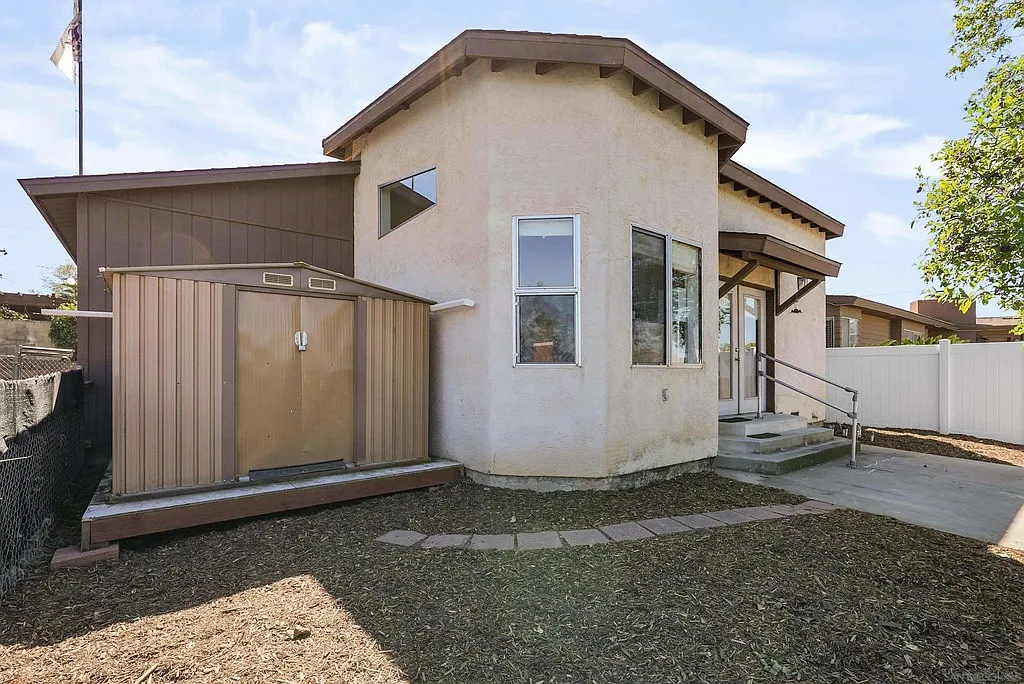 1 bed, 800 sqft, $2,500 — Photo 2