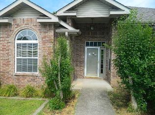 4925 Indian Oaks Trl, Springdale, AR 72762