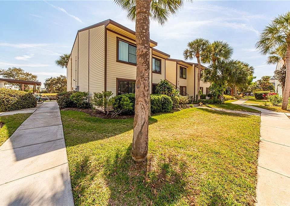 1st image of 428 Moorings Cove Dr