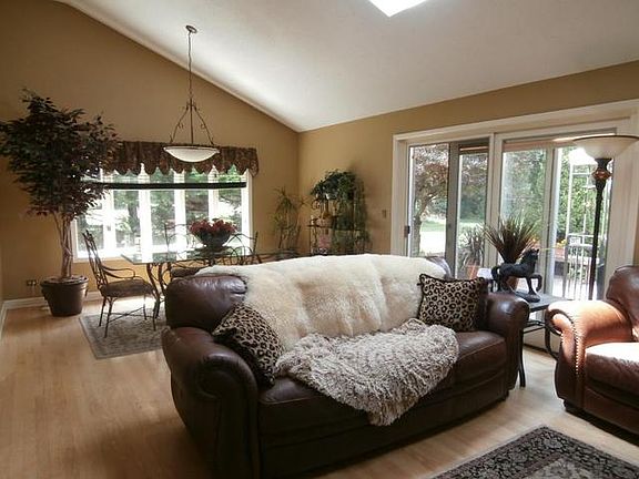 2nd image of 33024 118th St