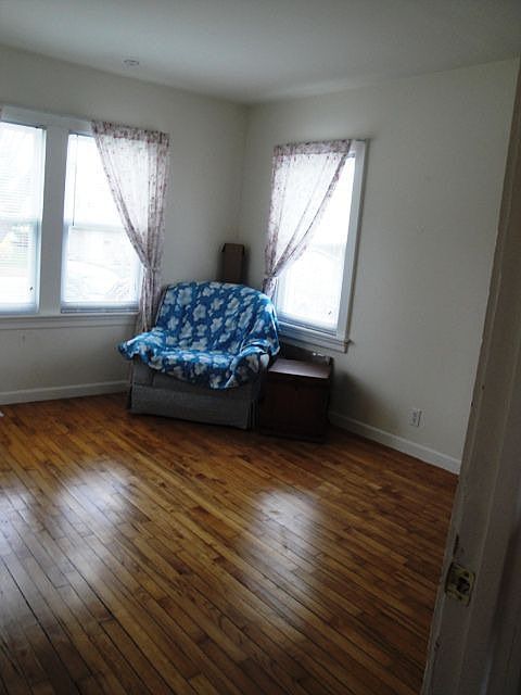 1st floor bed room