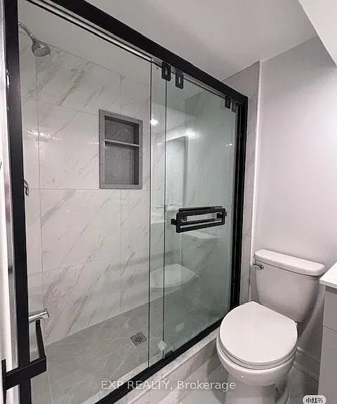 36 Temple Bar Cres #W — Photo 4