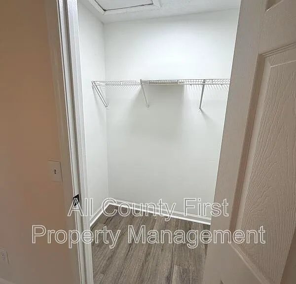3335 Crestview Ct — Photo 11
