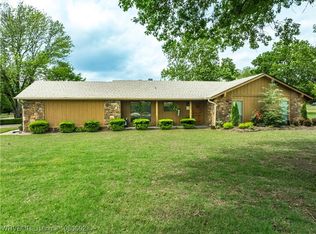 13104 Mine 18 Rd, Fort Smith, AR 72916