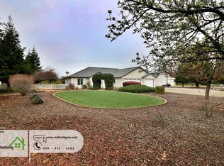 6960 Amber Ridge Dr, Anderson, CA 96007