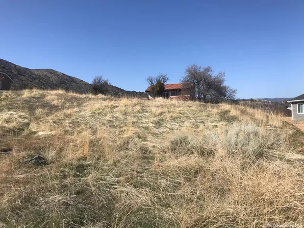 22809 Retreat Pl #106, Tehachapi, CA 93561