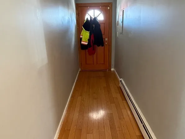 74 Chestnut St, Chelsea, MA 02150