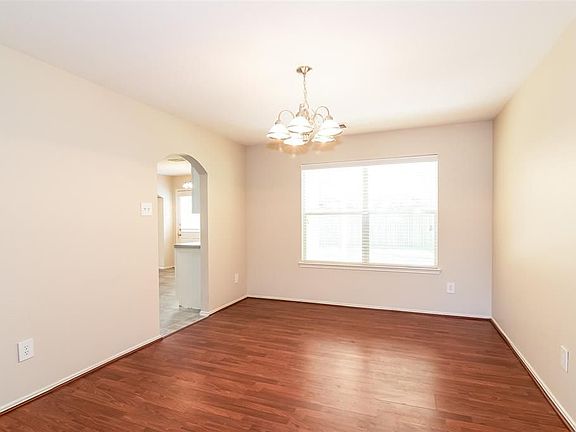 3rd image of 9431 Crystal Cove Cir