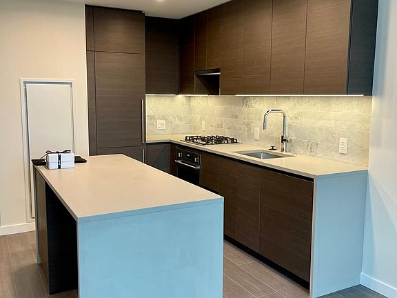 4th image of 4168 Lougheed Hwy #1501