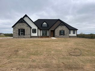815 Valley Ridge Rd, Van Alstyne, TX 75495