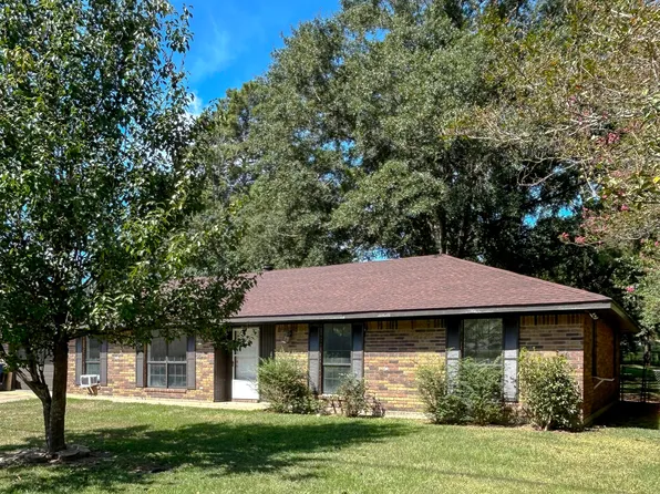 204 Old Oak Ln, Leesville, LA 71446