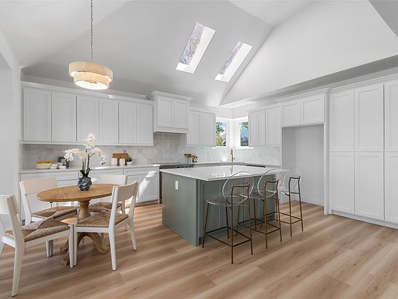 2nd image of 2102 Old McGarrah Rd