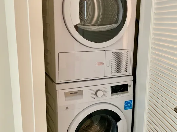 520 West 43rd Street image 8 of 24