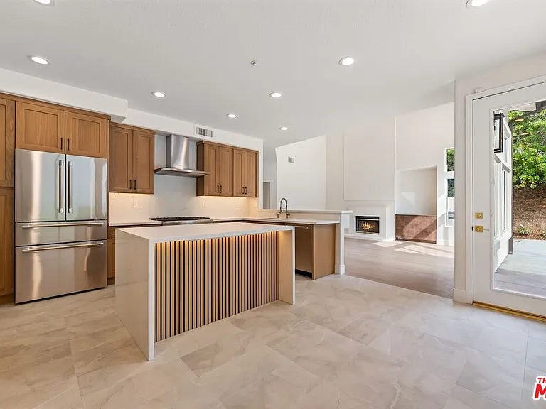 18500 Saint Moritz Dr — Photo 18
