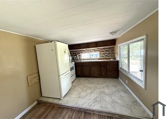 1 bed, $900 — Photo 2