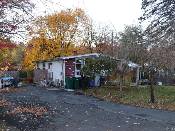 5 Carrie Lane, Nanuet, NY 10954