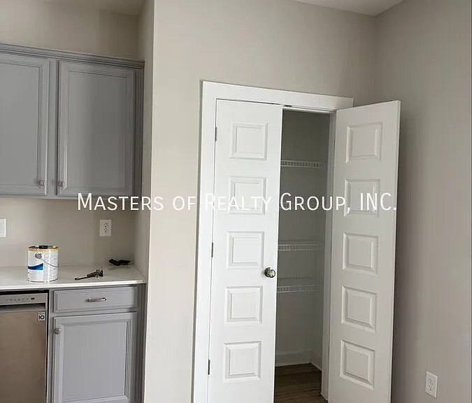15 Sterling Rd — Photo 5