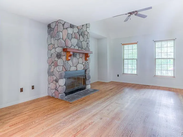 3930 Dunning Rd — Photo 18