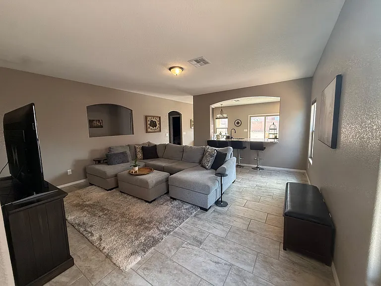 3813 Big Bend St — Photo 2