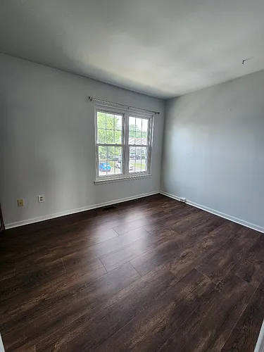 216 Saint Johns Sq #216 Photo 1