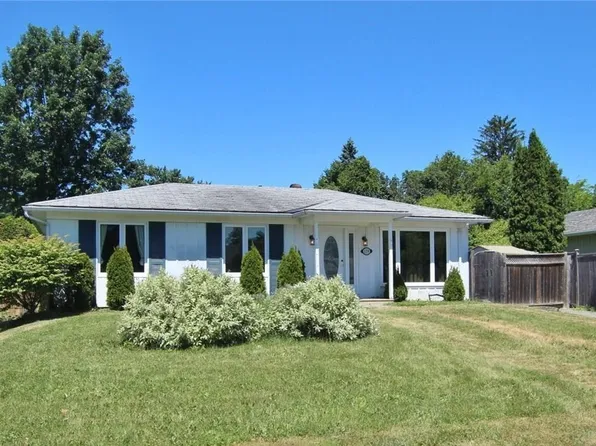 179 Abbotsford Rd, Ottawa, ON K2L 1C6