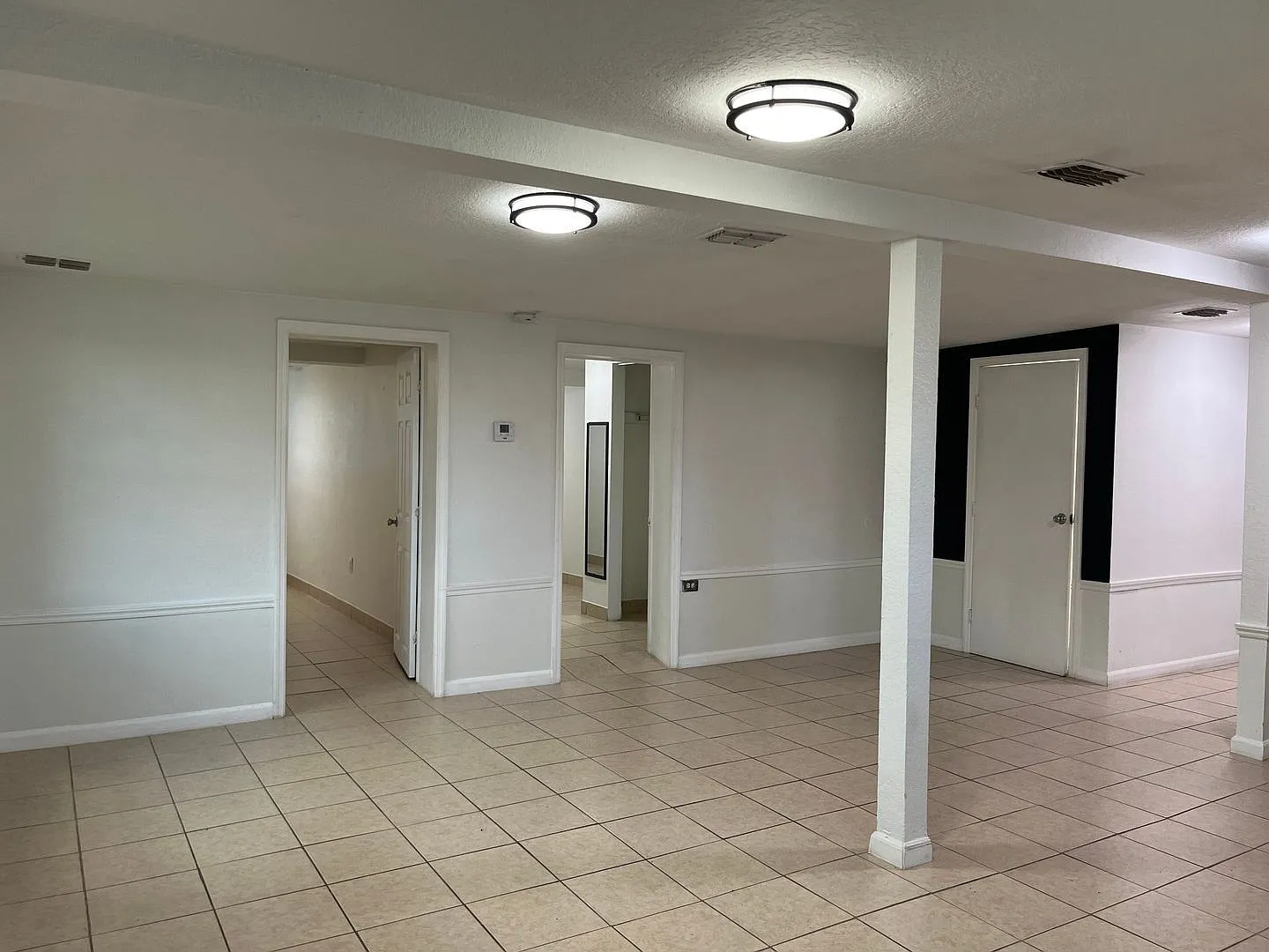 2 bed, 1.0 bath, 1698 sqft, $1,299 — Photo 3