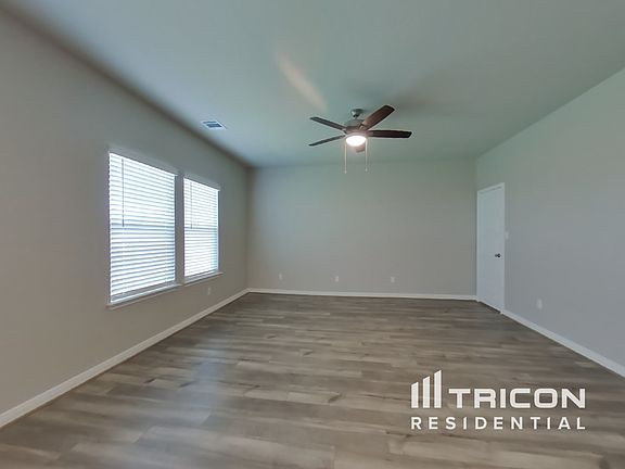 3rd image of 13605 Paxton Blvd