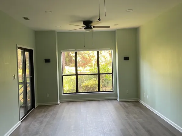 401 Indian Wells Ct, Murrells Inlet, SC 29576