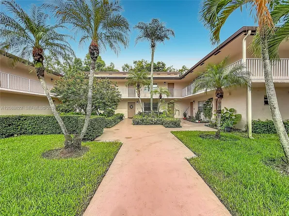 8740 Azalea Ct APT 102, Tamarac, FL 33321