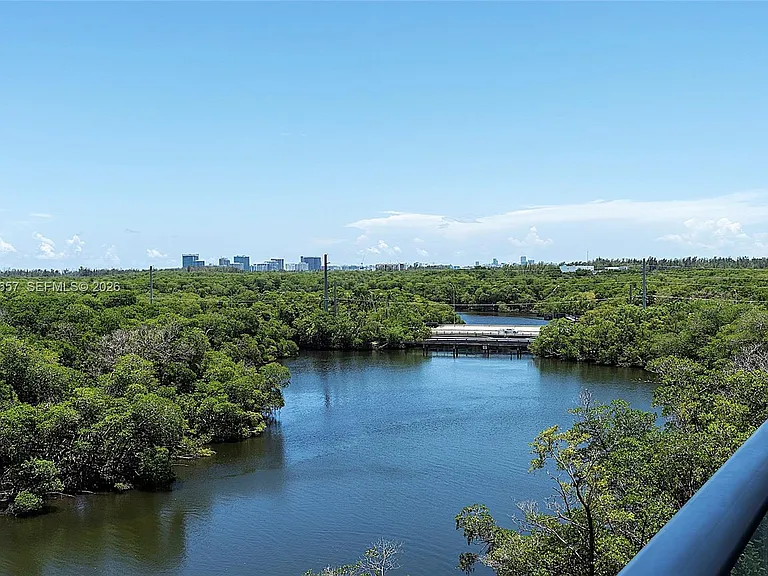 16385 Biscayne Blvd #717 — Photo 49