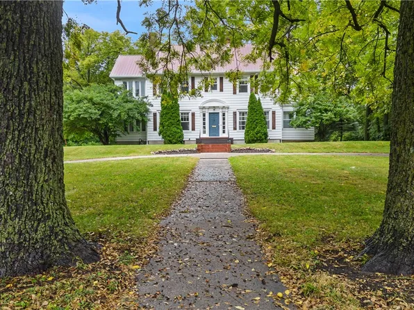 414 S State St, Lamoni, IA 50140