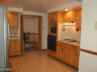 1085 Marthas Ct W, Knoxville, MD