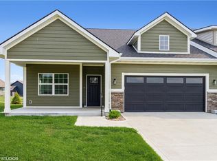 1401 E 28th St #117, Norwalk, IA 50211