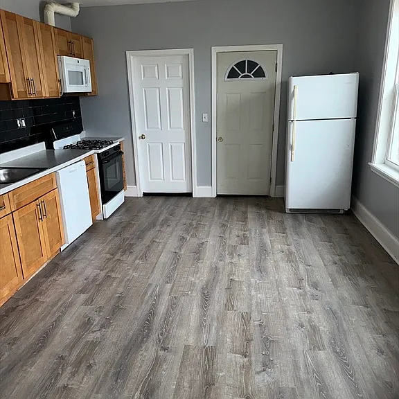 44 Westville St #3 — Photo 1