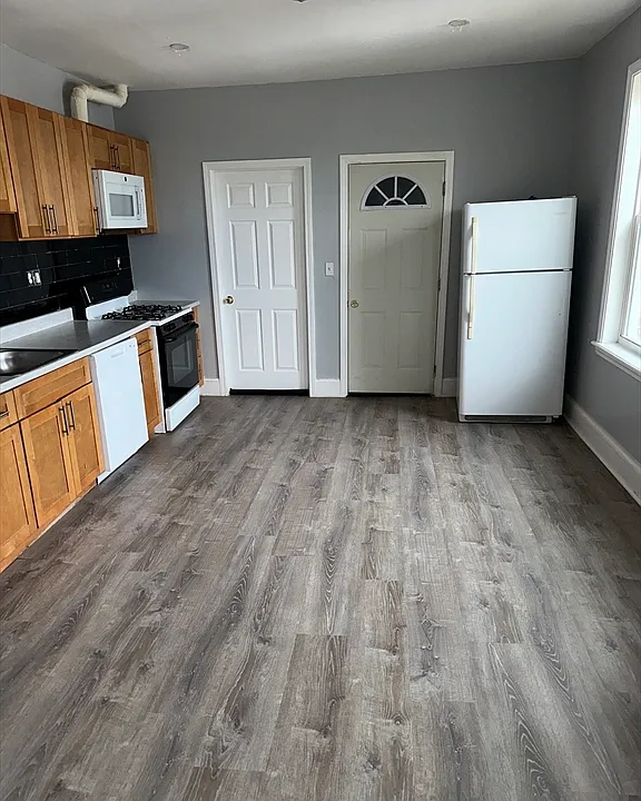 44 Westville St #3