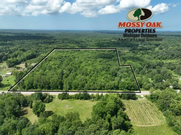 44950 M 140 Hwy, Covert, MI 49043