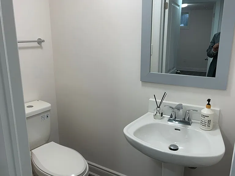 28 Barker Pkwy — Photo 14