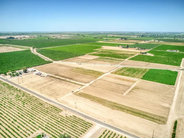 700 W South Ave, Fresno, CA 93706