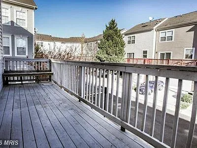 2 bed, 1216 sqft, $2,600 — Photo 3