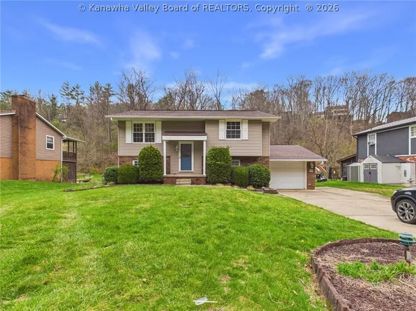 4944 Washington St W, Cross Lanes, WV 25313