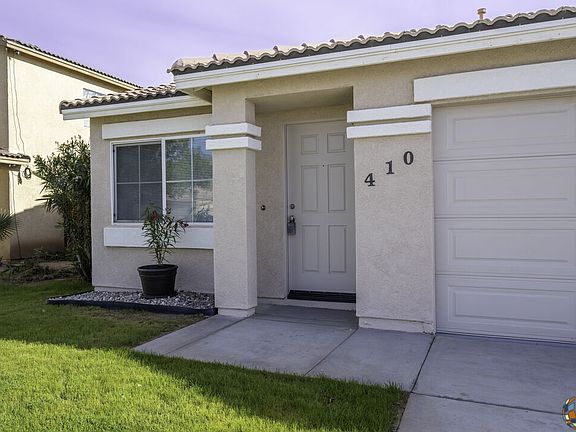 4th image of 410 Cahuilla Dr