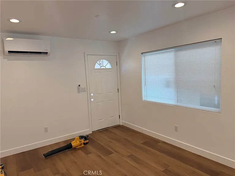 988 Valencia St #6 — Photo 19