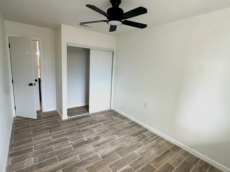 14719 Walters St — Photo 7