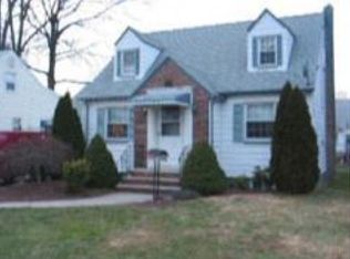 432 Rosewood Ter, Linden, NJ 07036